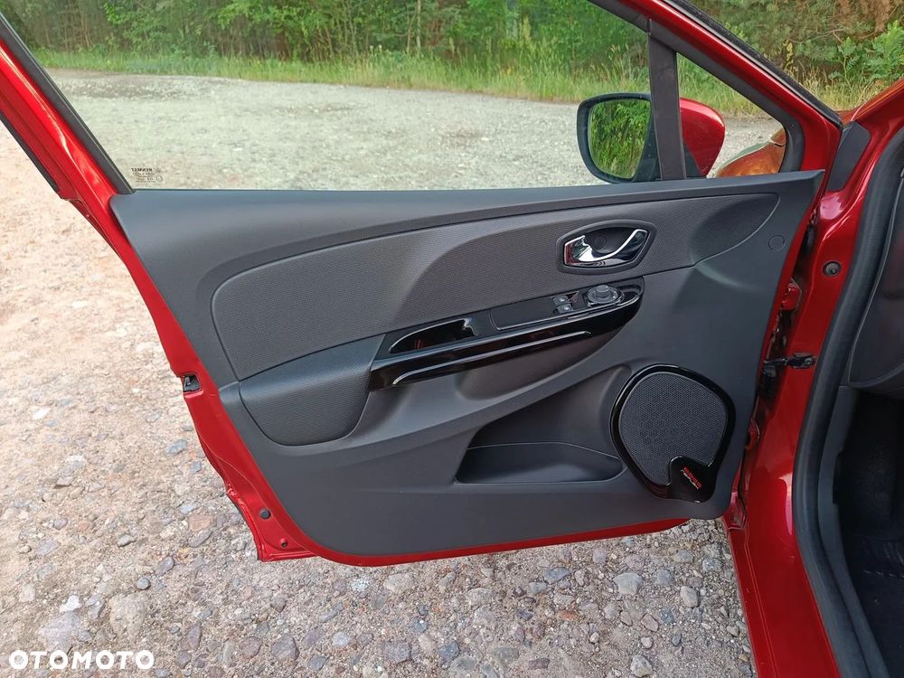 Renault Clio TCe 90 Limited - 16