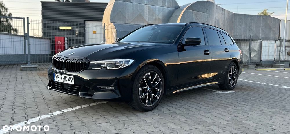 BMW Seria 3 320d xDrive mHEV - 1