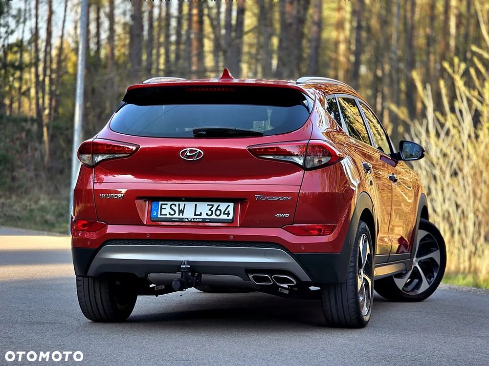 Hyundai Tucson 2.0 CRDI 4WD Automatik Premium - 23