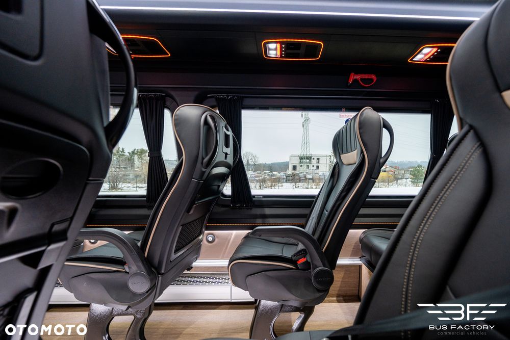 Mercedes-Benz Sprinter 519 BUS FACTORY Tourist Line - 18