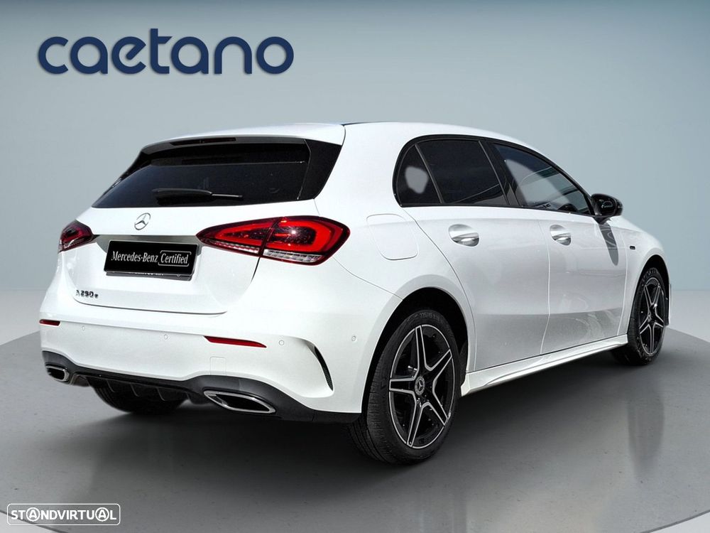Mercedes-Benz A 250 e AMG Line - 7