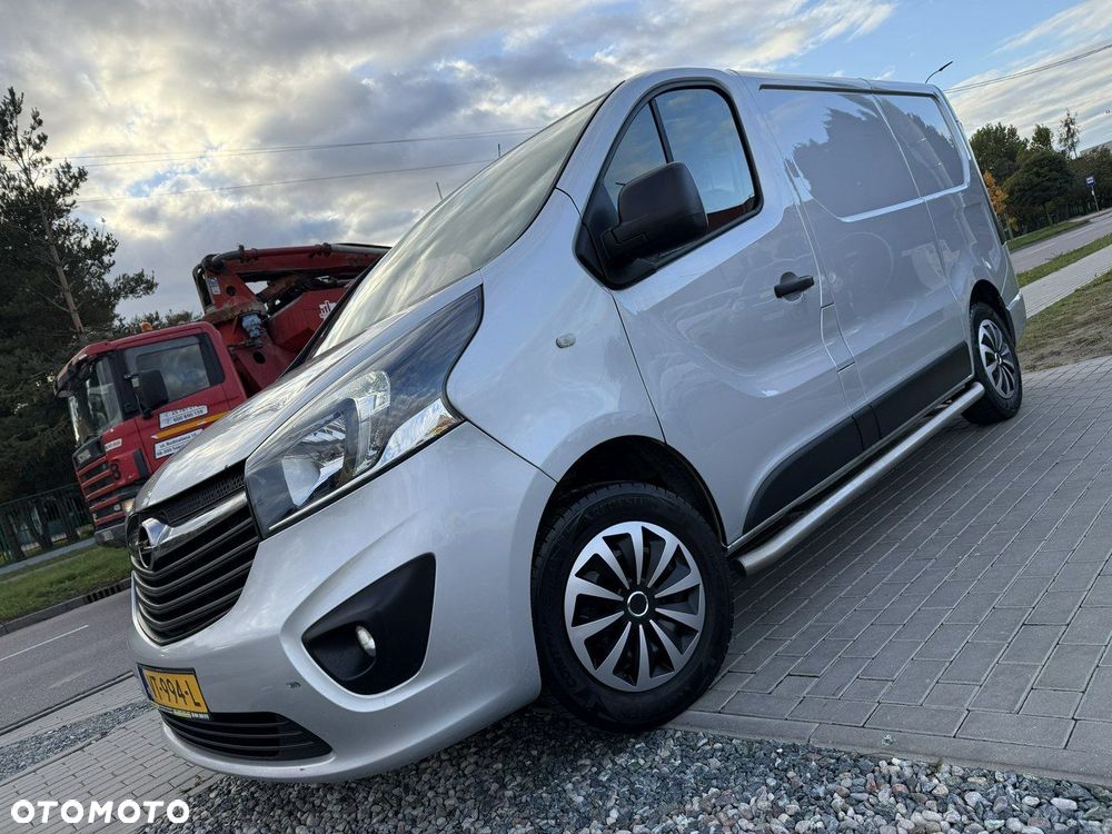 Opel Vivaro - 10
