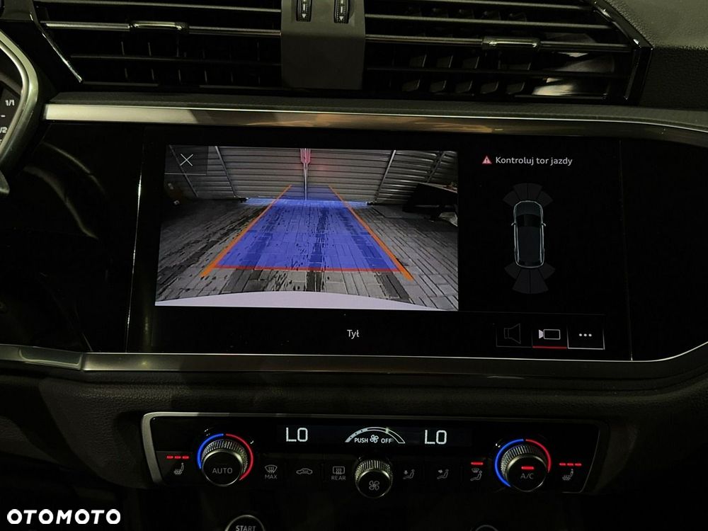 Audi Q3 - 24