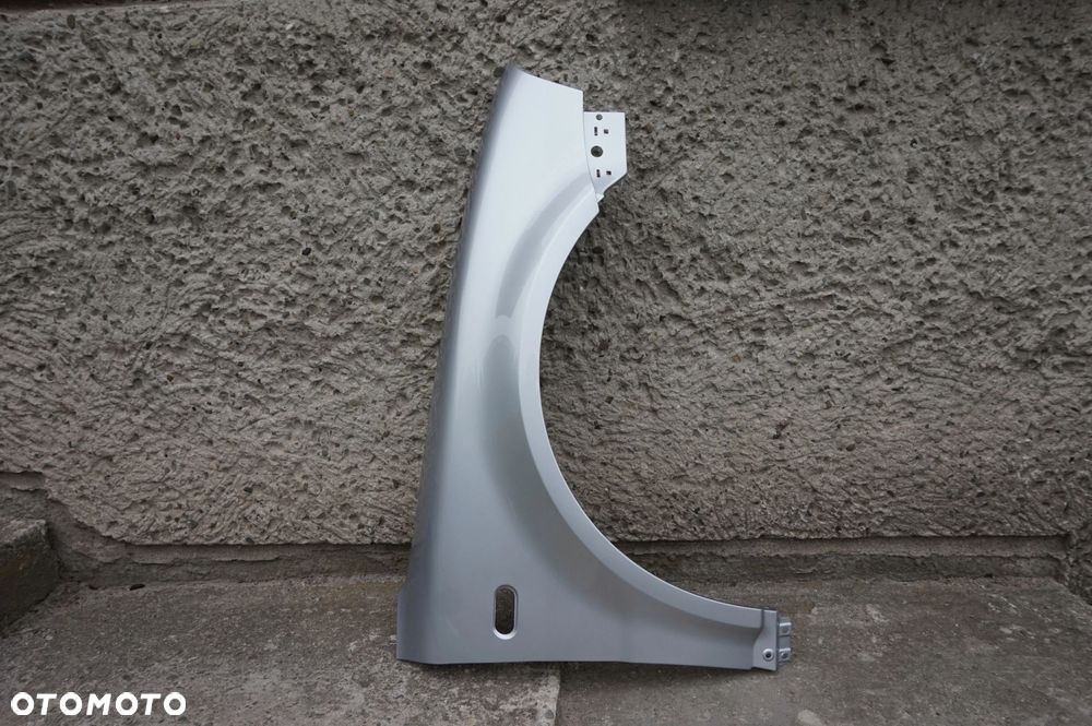 BŁOTNIK PRZÓD PRAWY VW PASSAT B5 LIFT 00/03r LA7W - 2