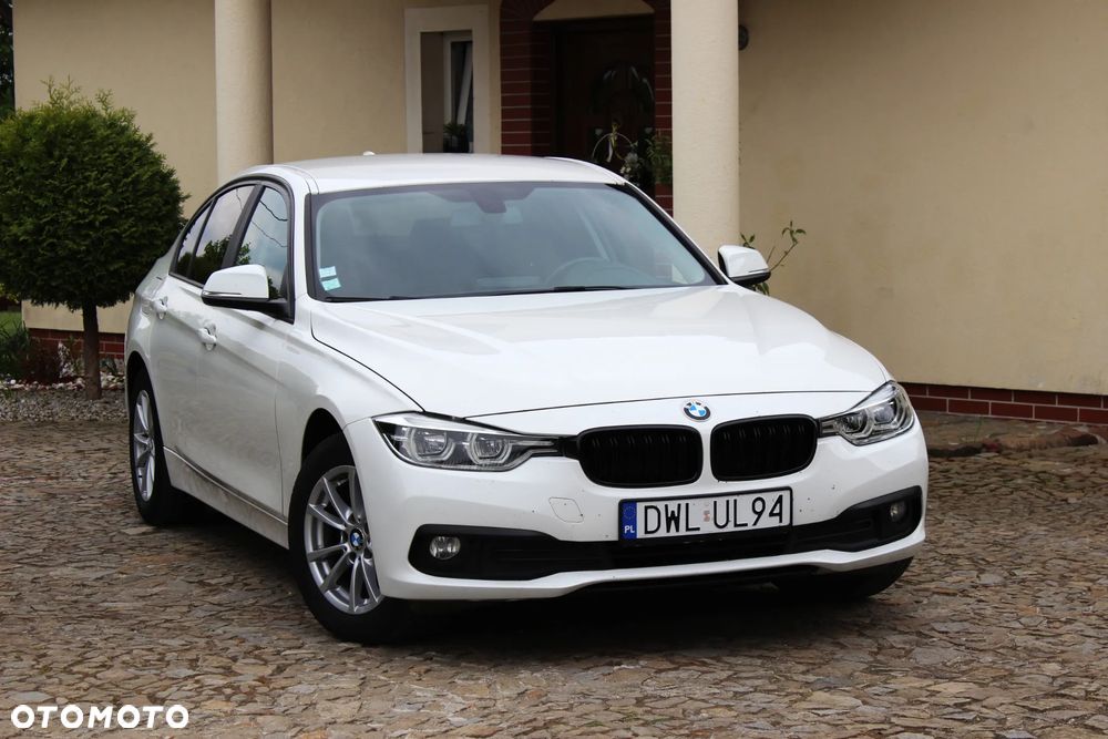 BMW Seria 3 316d Edition Luxury Line Purity - 2