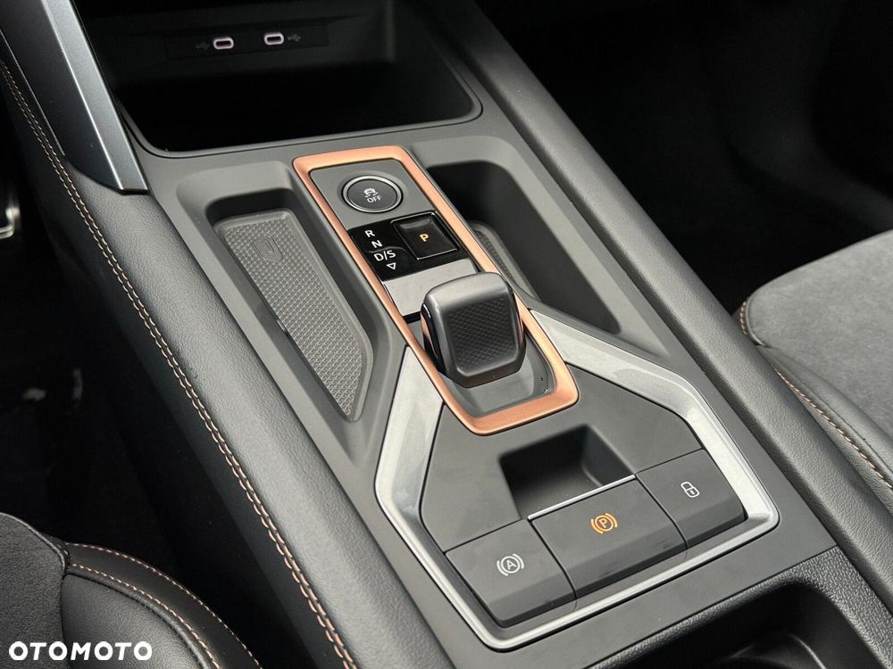 Cupra Leon Sportstourer 2.0 TSI 4Drive VZ DSG - 33