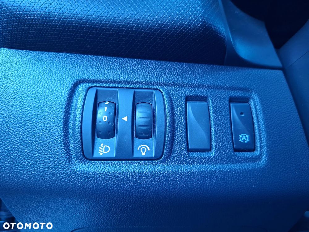 Renault Clio IV 16-20 - 22