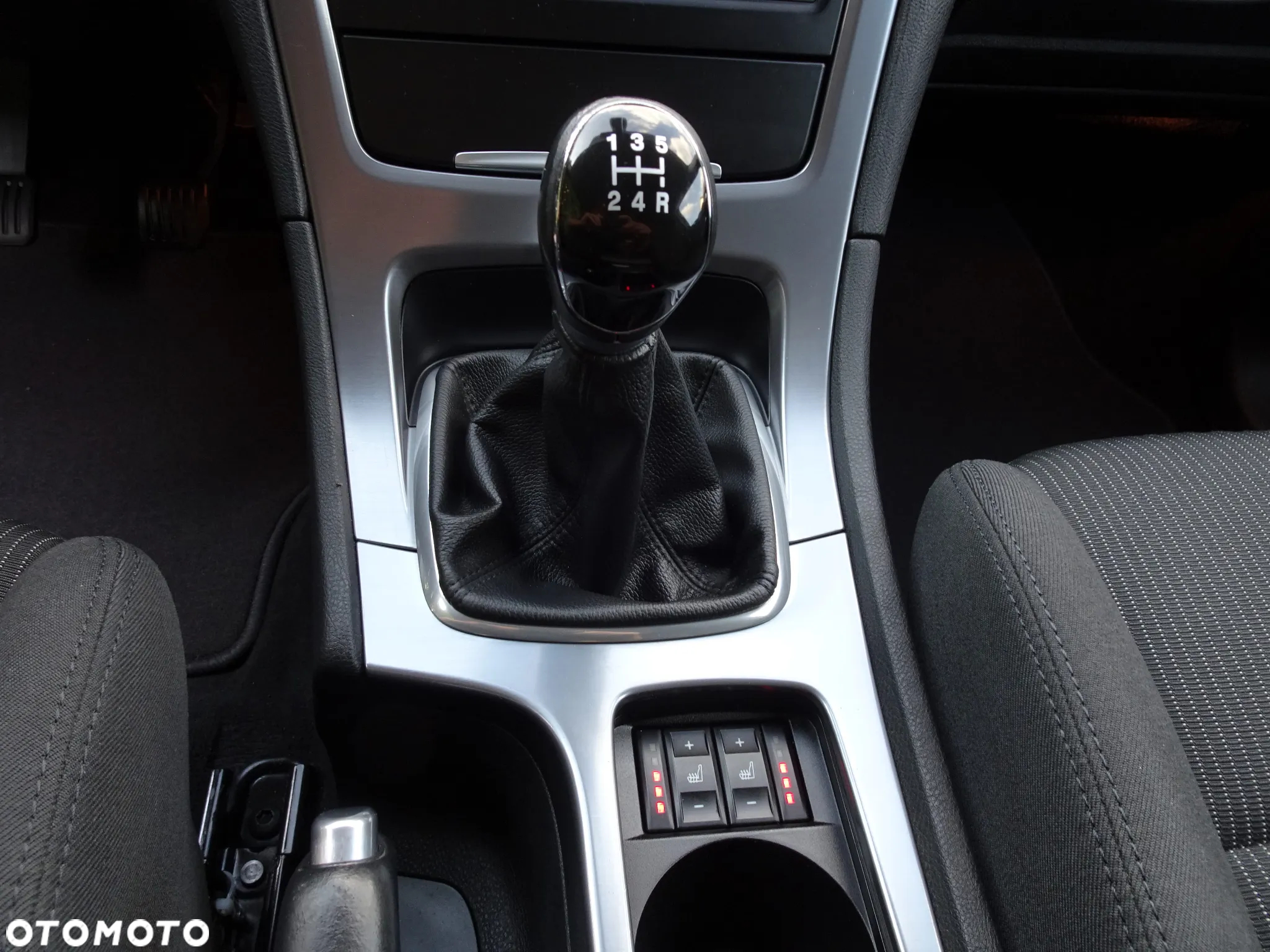 Ford Mondeo 2.0 Titanium LXS - 27