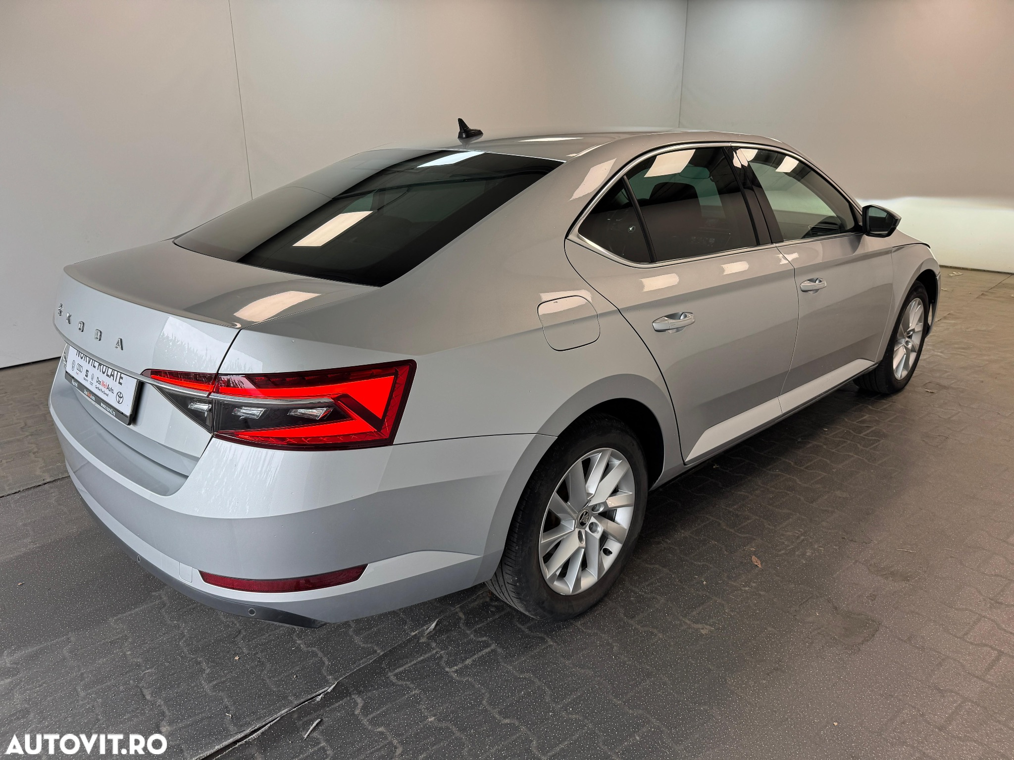 Skoda Superb 2.0 TDI DSG Style - 12