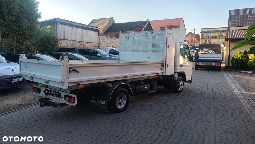 Mitsubishi FUSO CANTER - 3