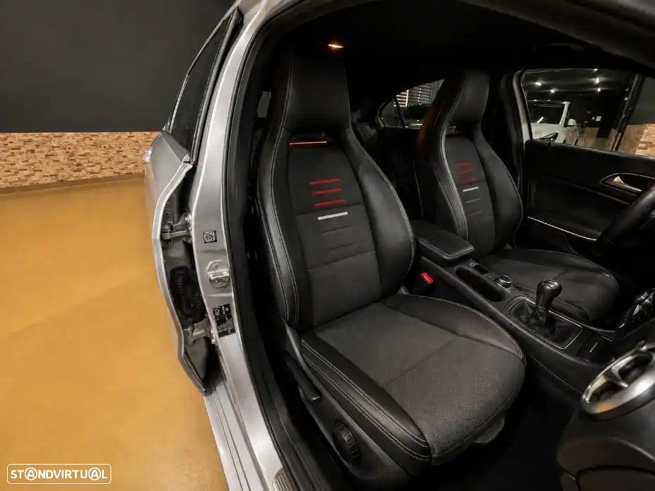 Mercedes-Benz A 180 d Urban - 11
