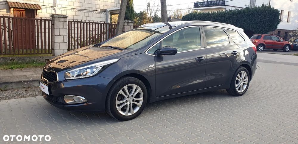 Kia Ceed 1.6 GDI ISG Spirit - 1