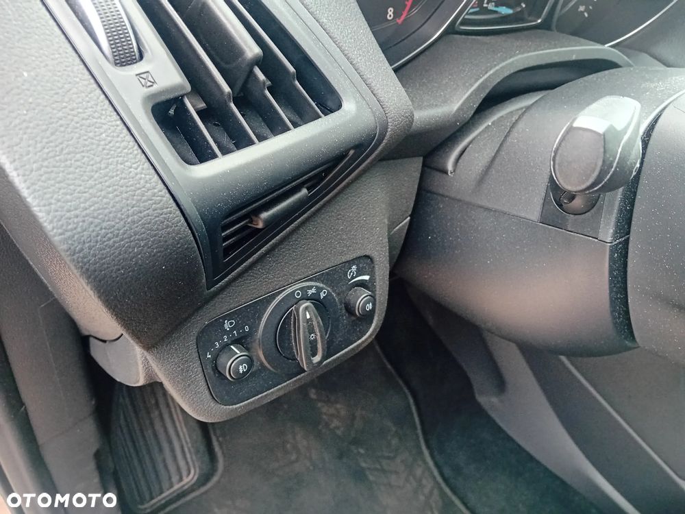 Ford Kuga - 17