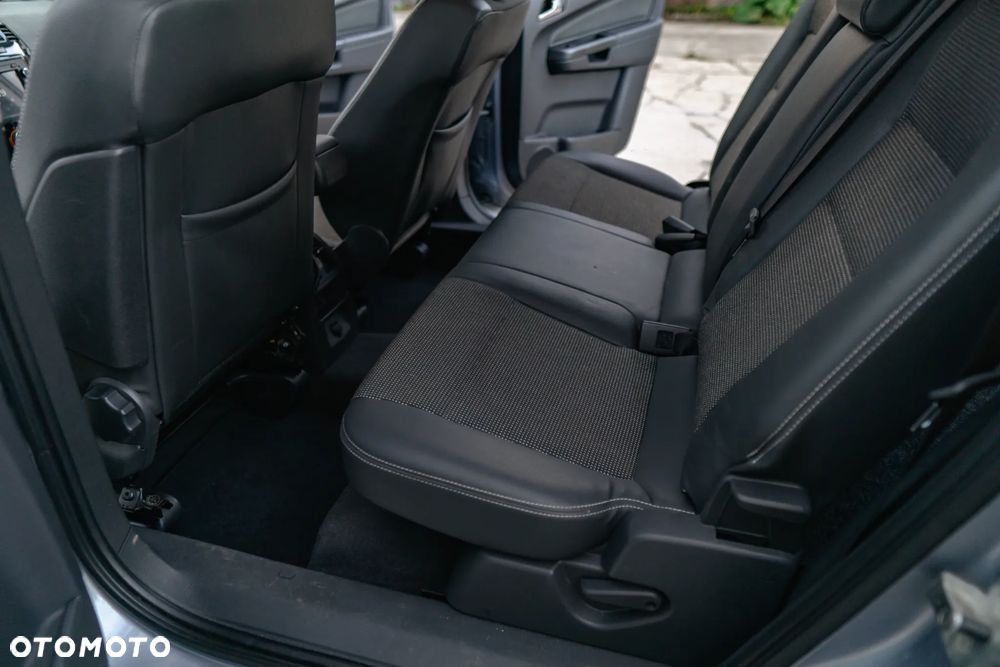 Opel Zafira 1.8 Sport - 21