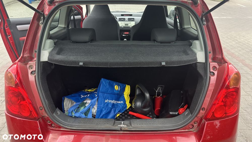 Suzuki Swift - 12