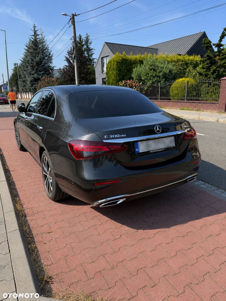 Mercedes-Benz Klasa E 300 de 4-Matic Avantgarde - 3