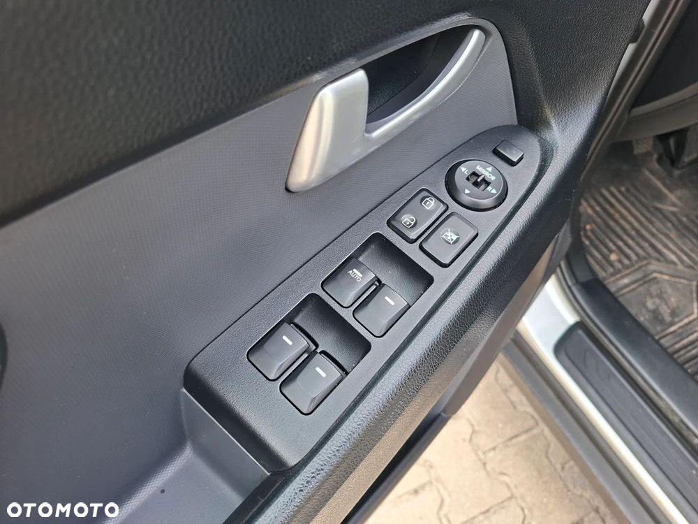 Kia Sportage 1.6 GDI L 2WD - 8
