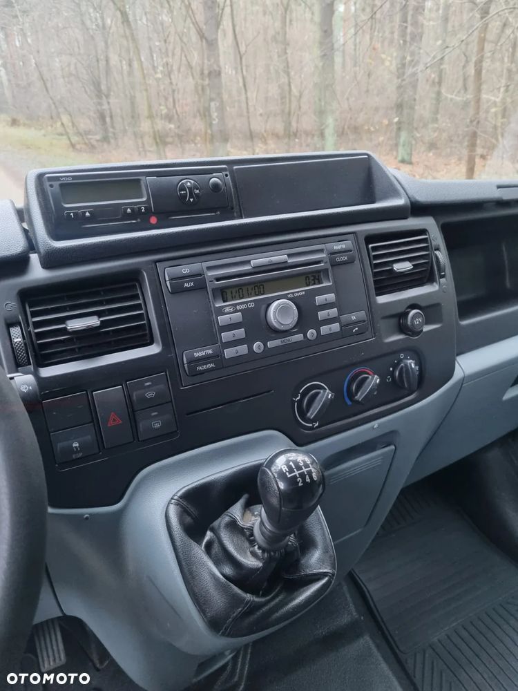 Ford Transit - 17