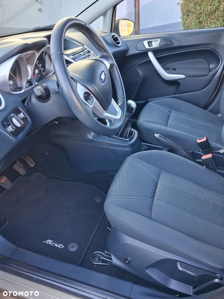Ford Fiesta 1.25 Titanium - 14