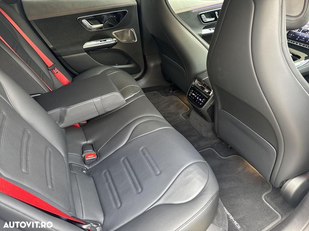 Mercedes-Benz EQE AMG 43 4MATIC - 14