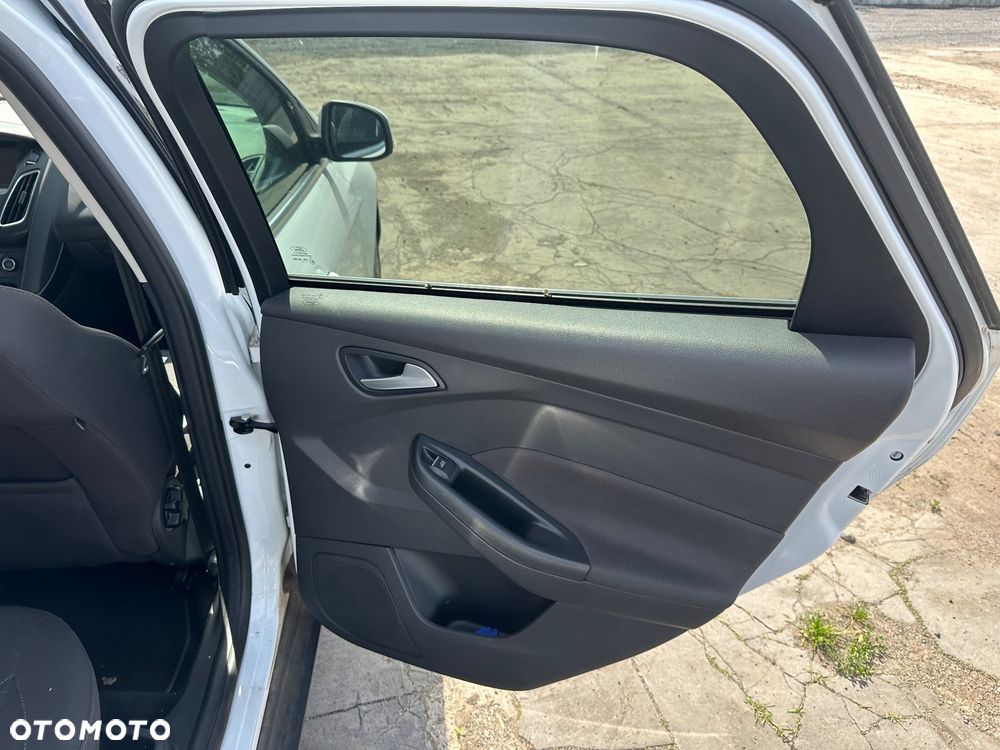 Ford Focus 1.5 TDCi SYNC Edition ASS - 26