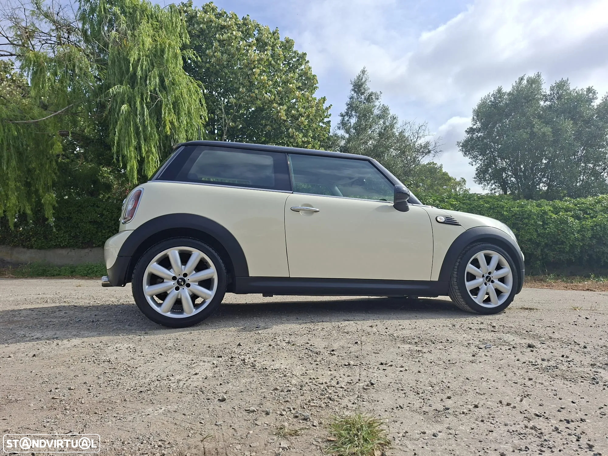MINI 3 Portas Cooper D - 27