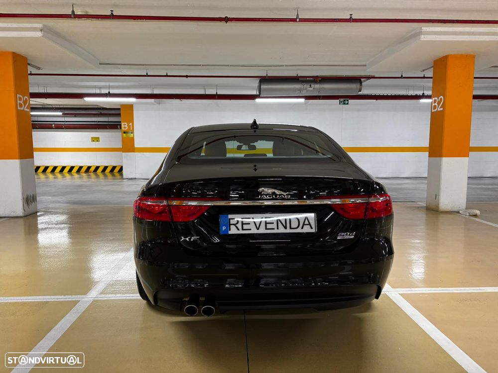 Jaguar XF 20d Aut. Prestige - 39