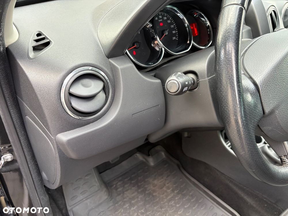 Dacia Duster TCe 125 4x2 Celebration - 22