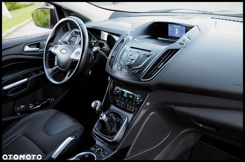 Ford Kuga - 30