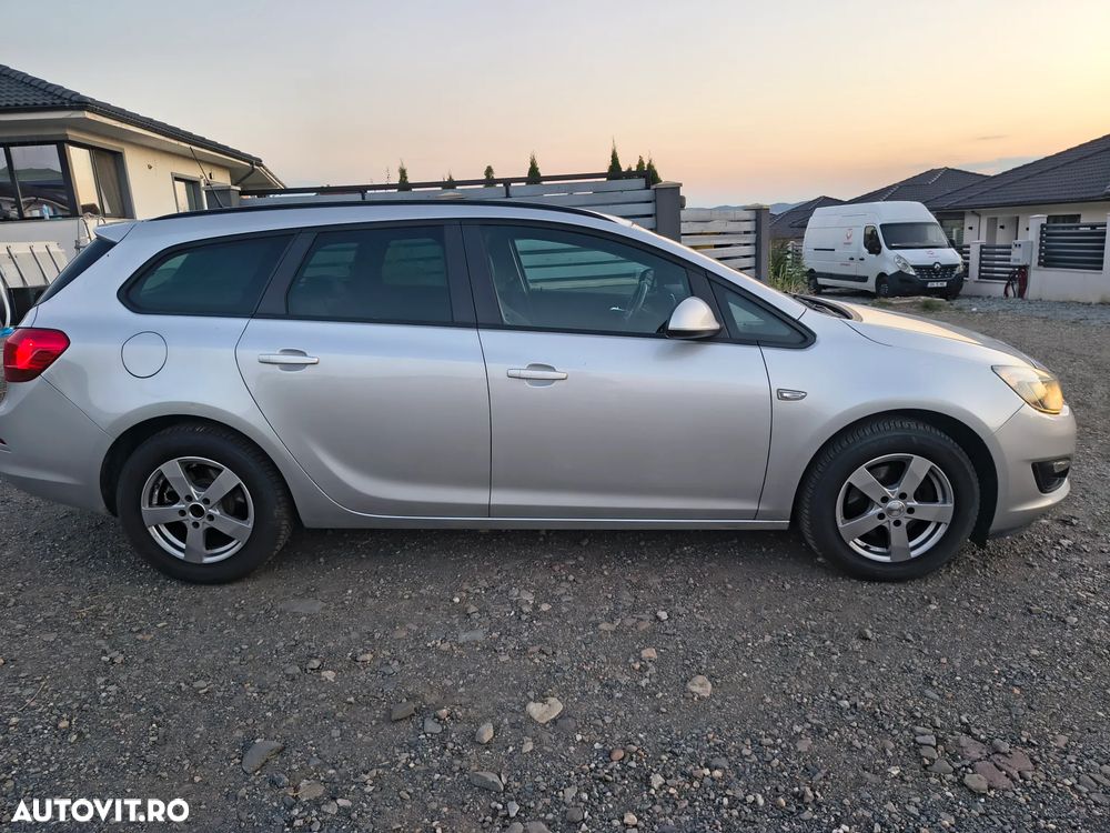 Opel Astra 1.6 CDTI ECOTEC Start/Stop Dynamic - 3