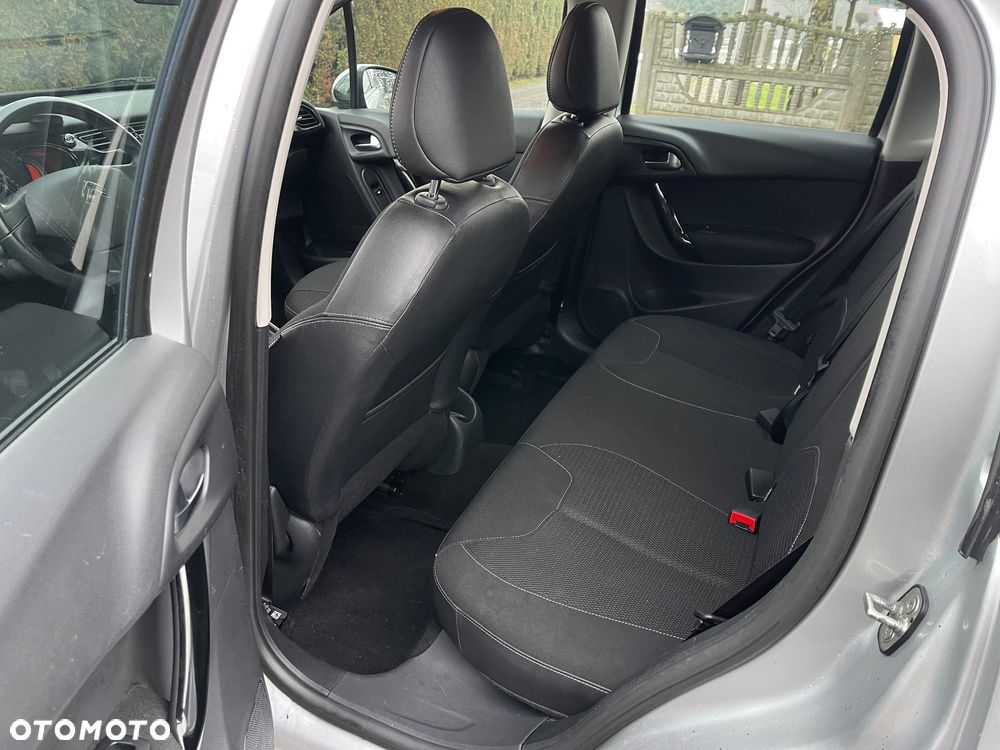 Citroën C3 Pure Tech (VTi) 82 Exclusive - 9