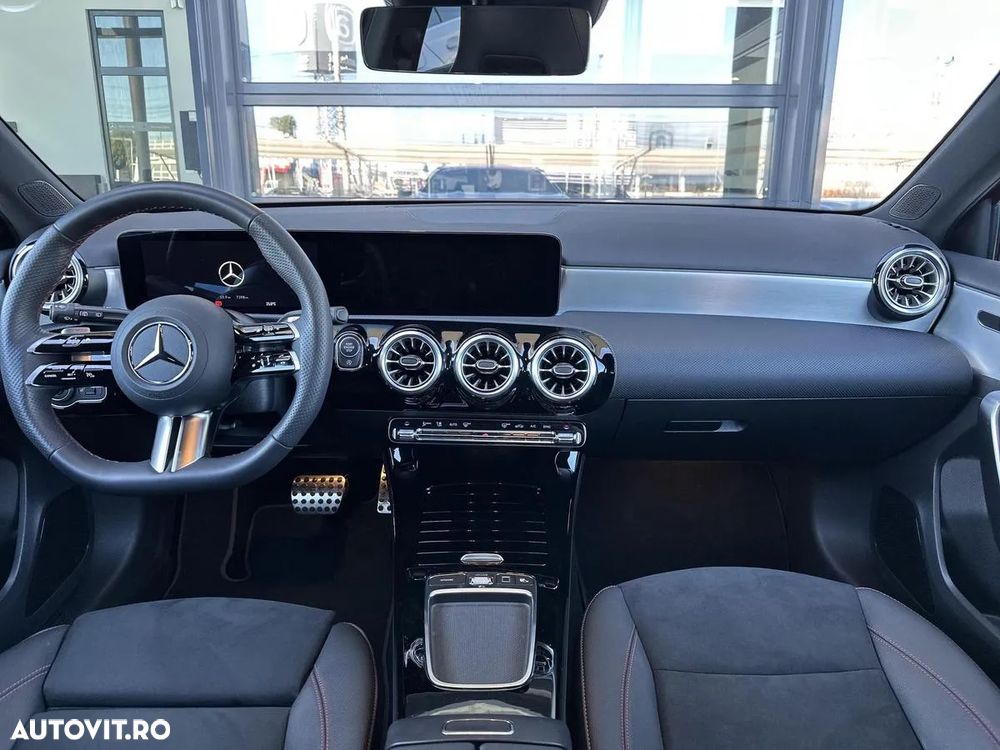 Mercedes-Benz A 200 MHEV 7G-DCT - 12
