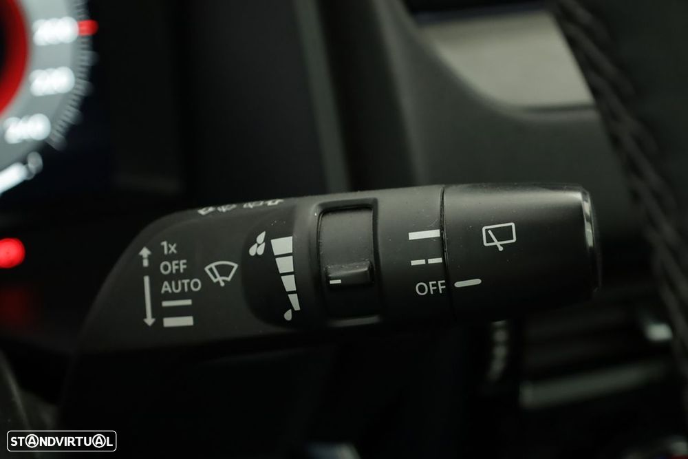 Nissan Qashqai 1.3 DIG-T N-Connecta LED - 18