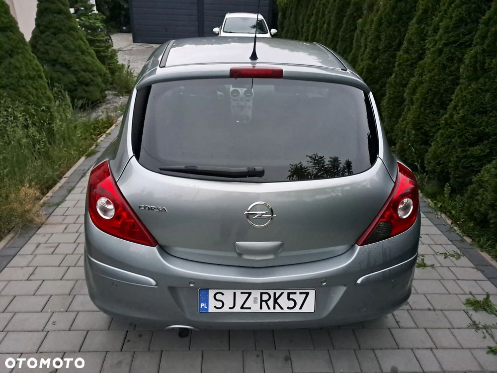 Opel Corsa 1.4 16V Satellite - 5