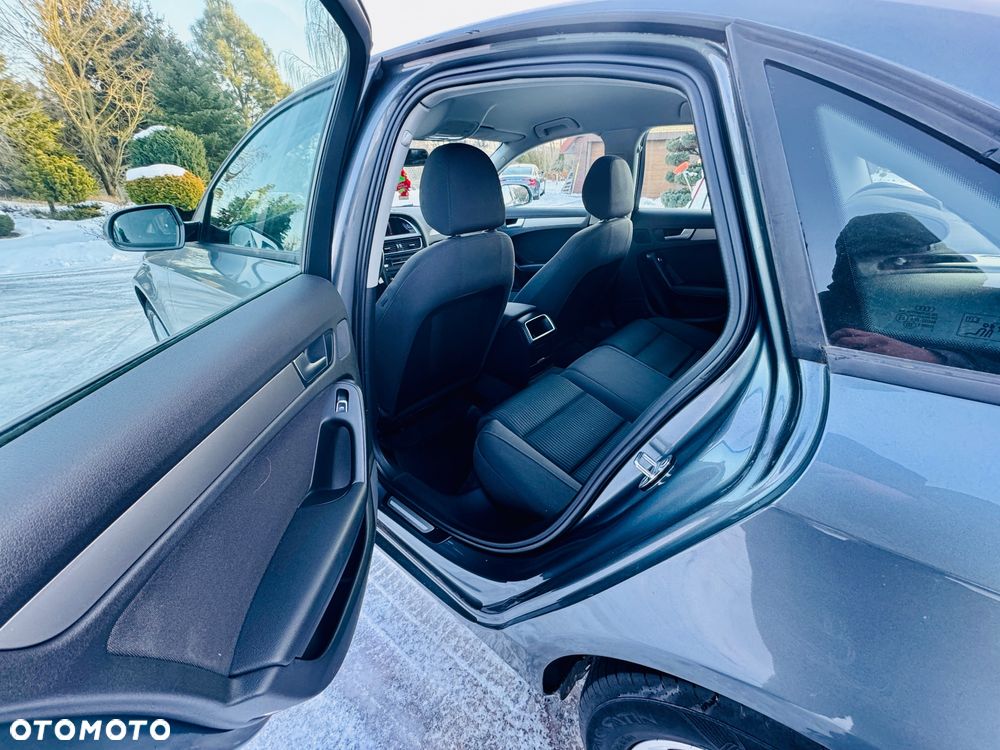 Audi A4 Limousine - 12