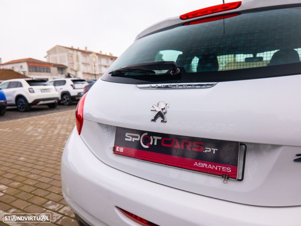 Peugeot 208 1.4 HDi - 27
