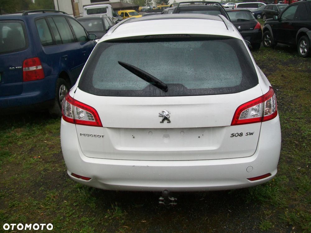HAK PEUGEOT 5008 - 2