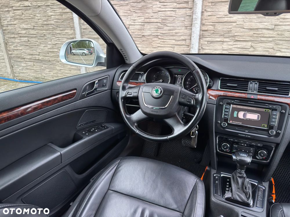 Skoda Superb 1.8 TSI Elegance DSG - 22