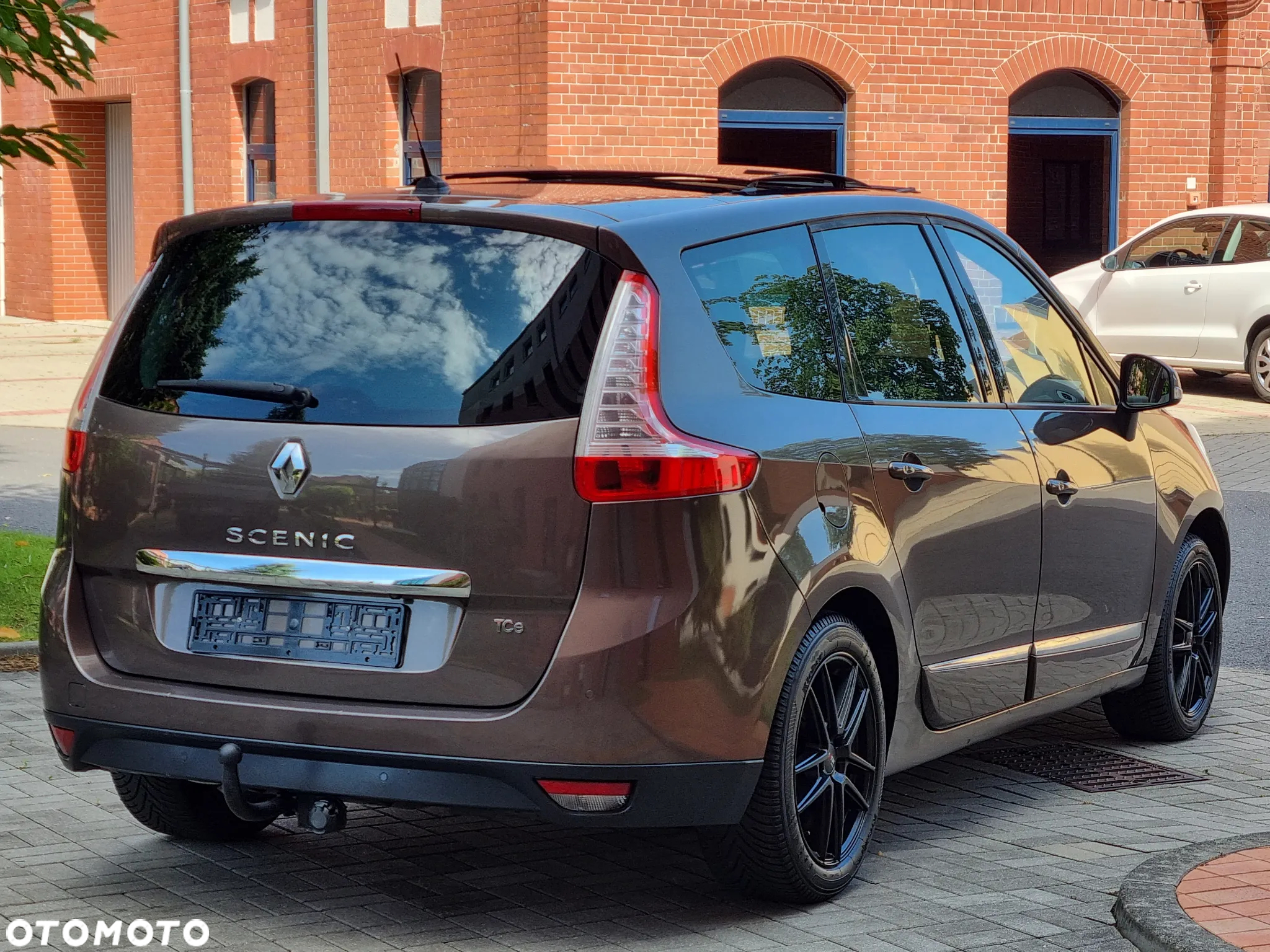 Renault Grand Scenic Gr 1.4 16V TCE Bose Edition - 5