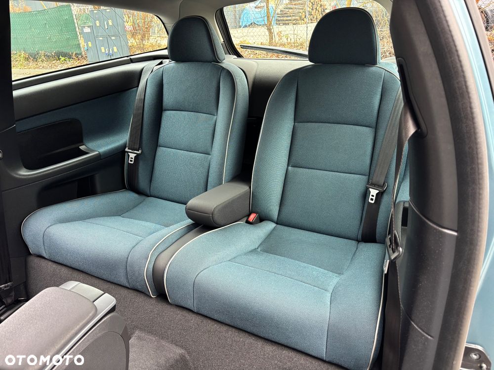 Volvo C30 1.8 Momentum - 24