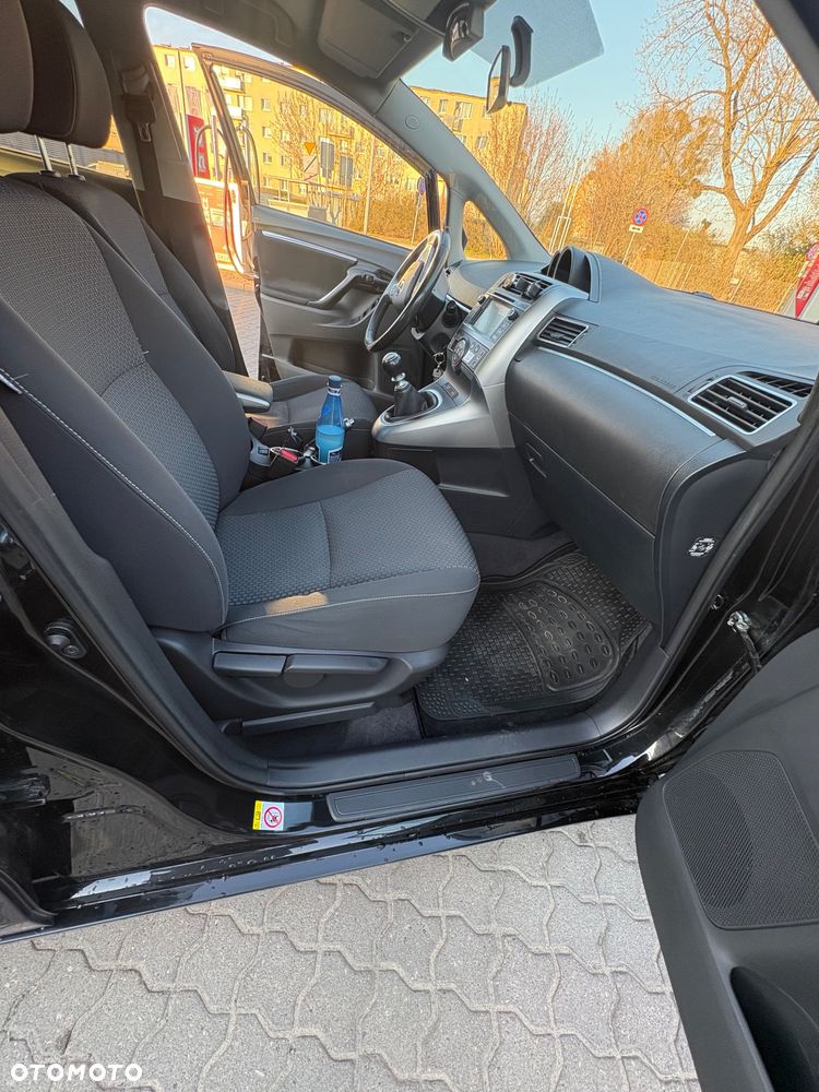 Toyota Verso 2.0 D-4D 5-Sitzer Executive - 13