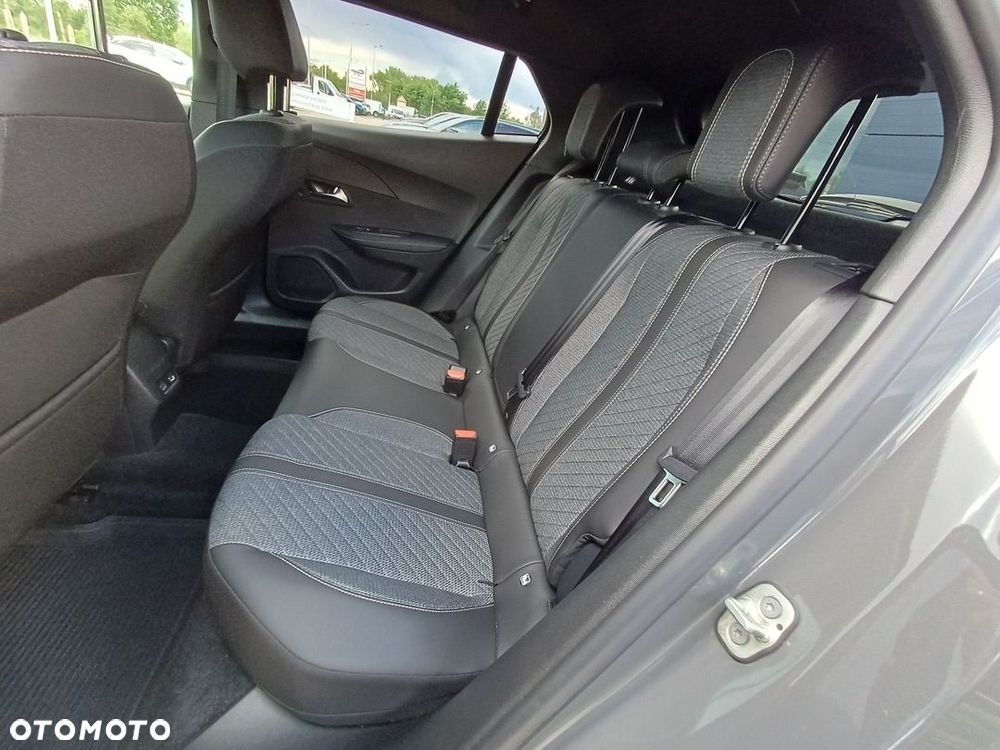 Peugeot 2008 PureTech 100 Allure S&S BVM6 - 30