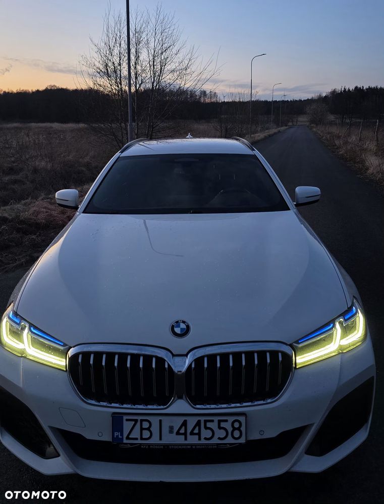 BMW Seria 5 520d xDrive mHEV M Sport sport - 3