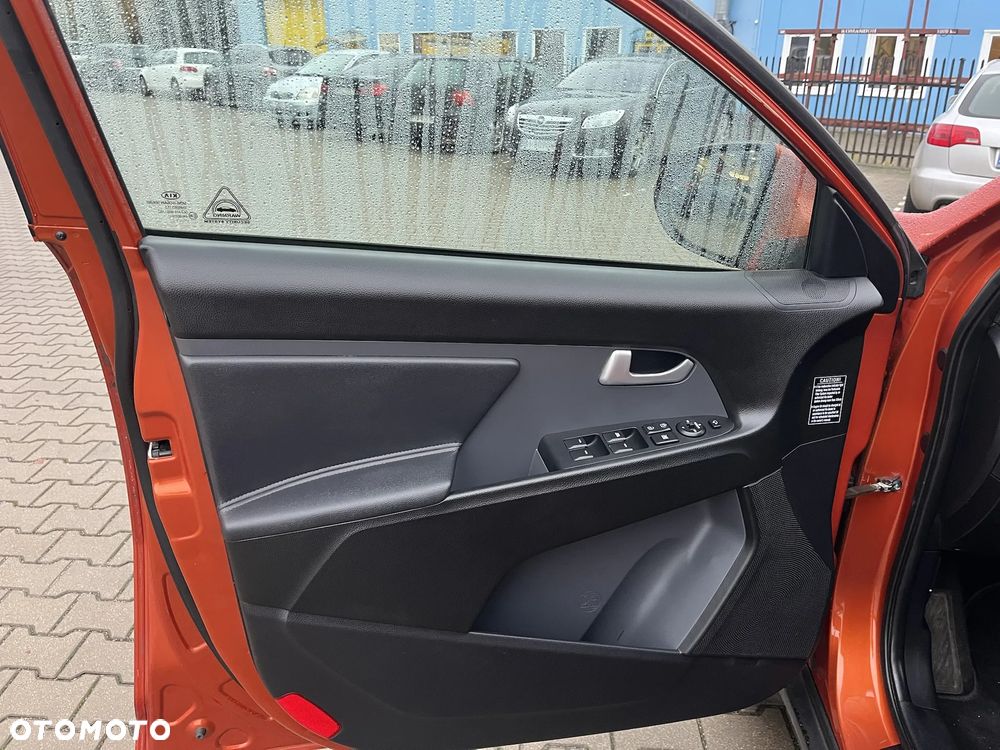 Kia Sportage 2.0 CRDI L - 10