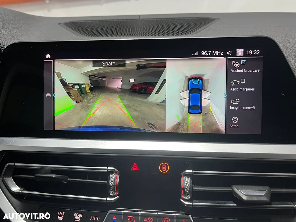 BMW Seria 3 330e Aut. M Sport - 21