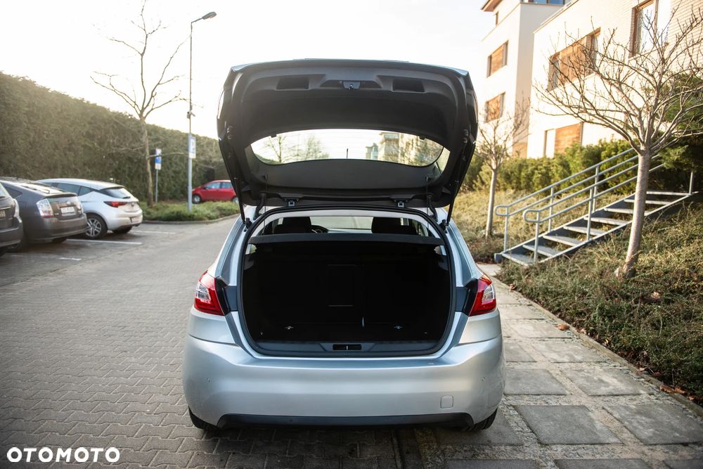 Peugeot 308 1.2 PureTech Access EU6 - 7