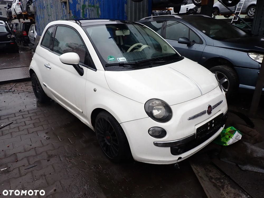CZĘŚCI - Fiat 500 1,3JTD 75KM 169A1000 HB 3D LAKIER 268 2008r. INDEX - 9312 - 1