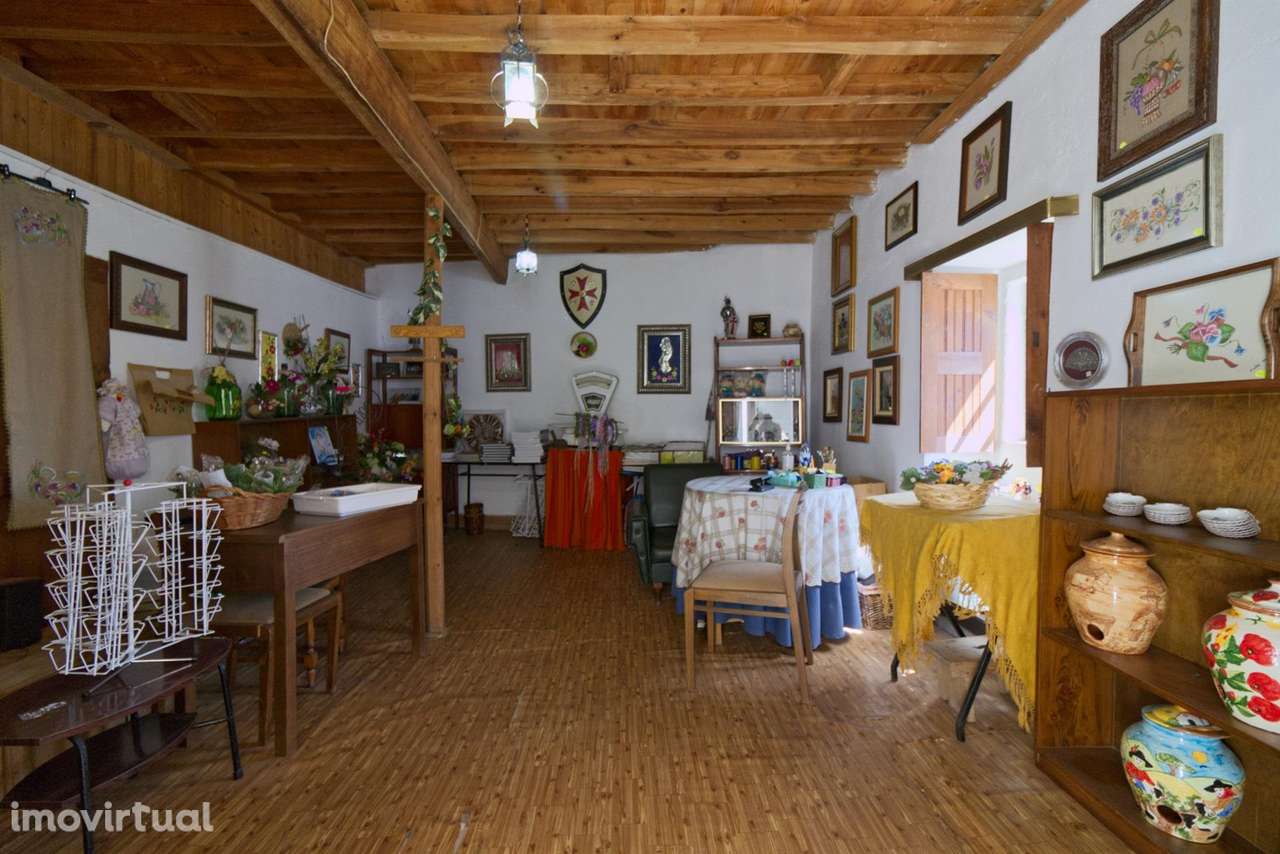 Moradia V4 - Grande imagem: 3/28