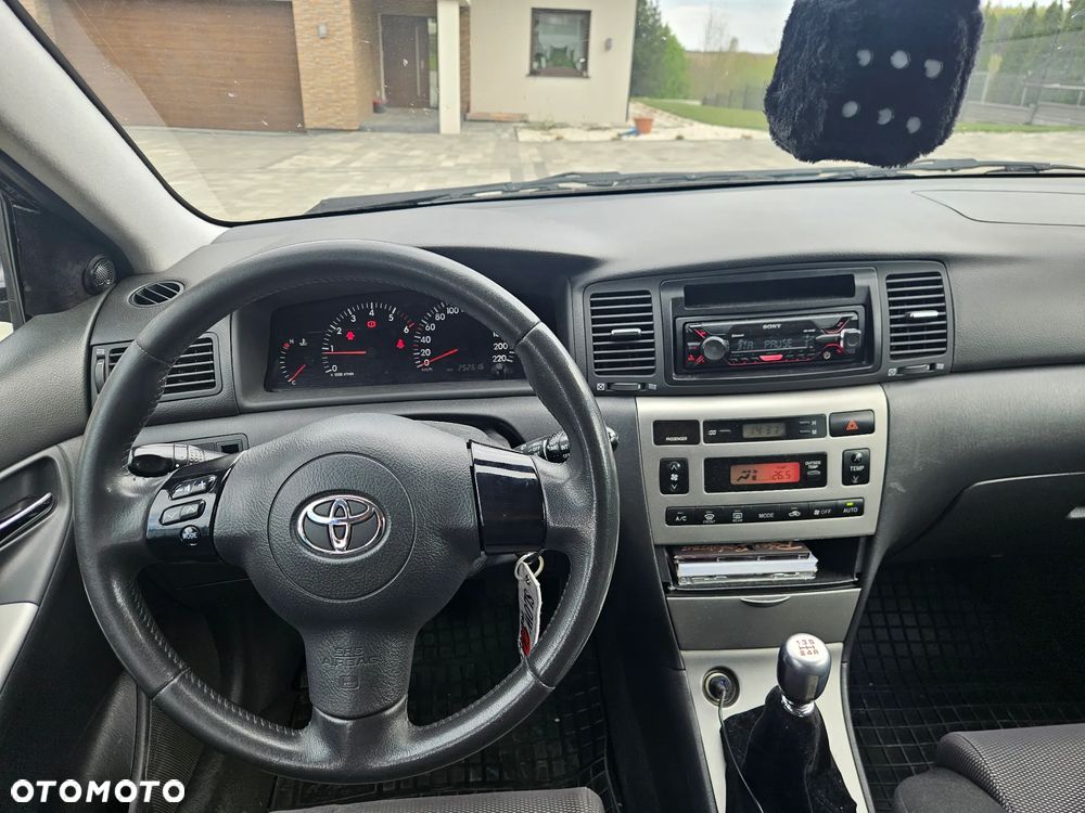 Toyota Corolla 1.4 D-4D Luna - 12