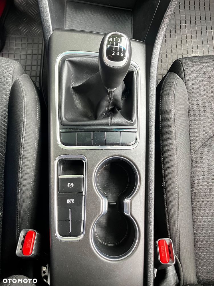 Kia Optima 1.7 CRDI M - 12